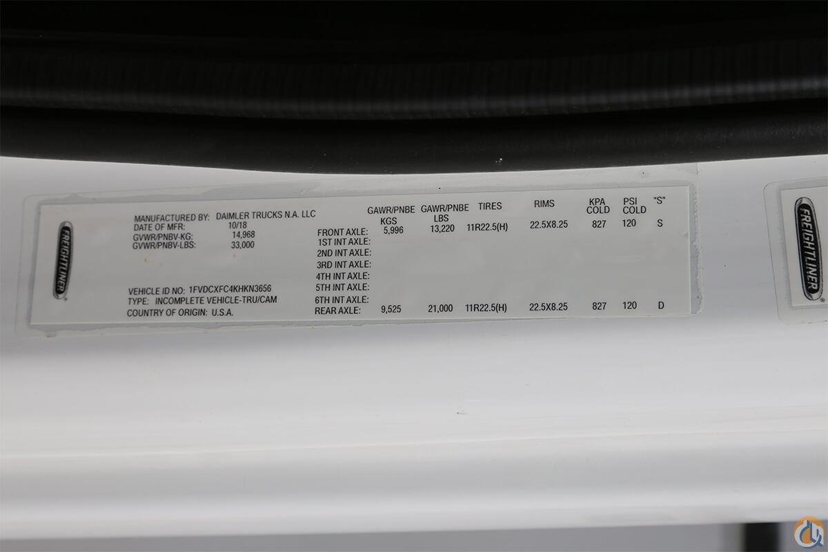 Versalift TMD-2047-T