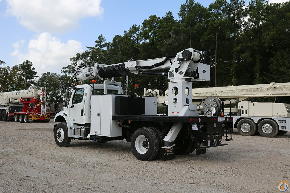 Versalift TMD-2047-T