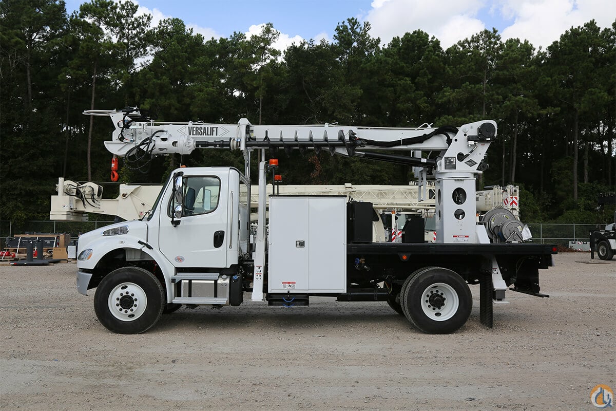 Versalift TMD-2047-T