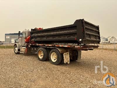Freightliner FLC
