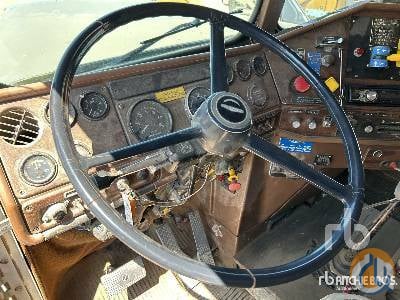 Freightliner FLC
