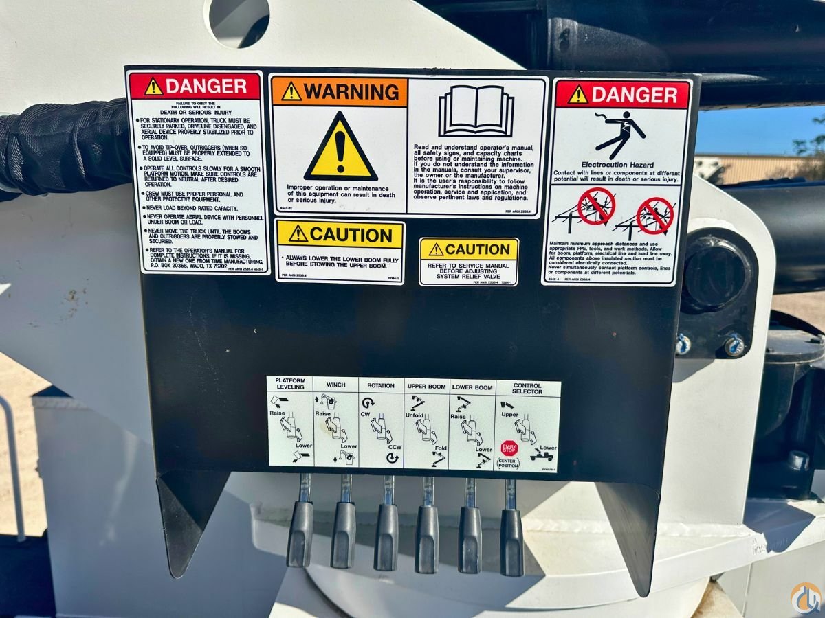 Versalift VN-555-MHI