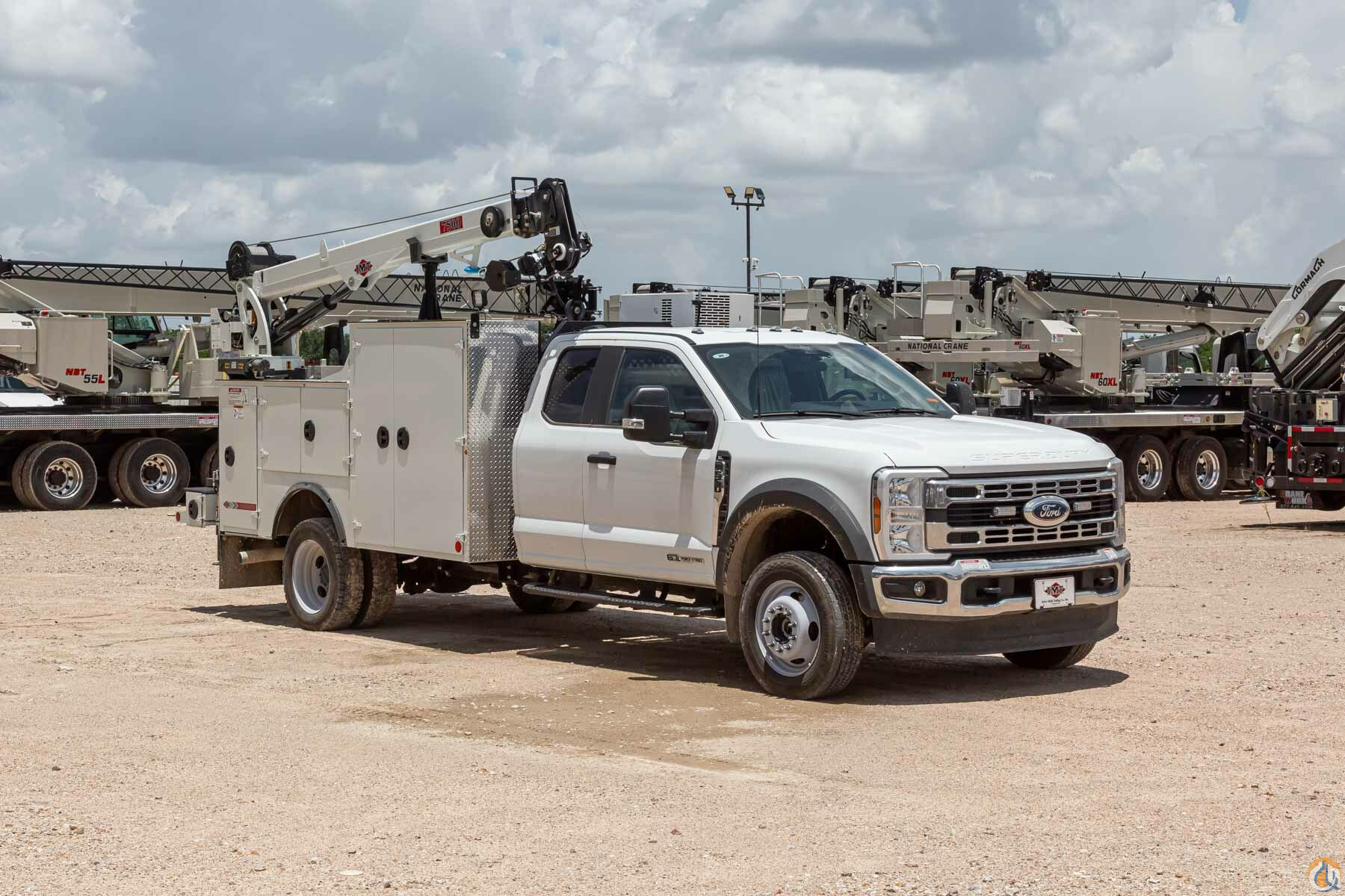 IMT 7500-22 Dominator I Service body