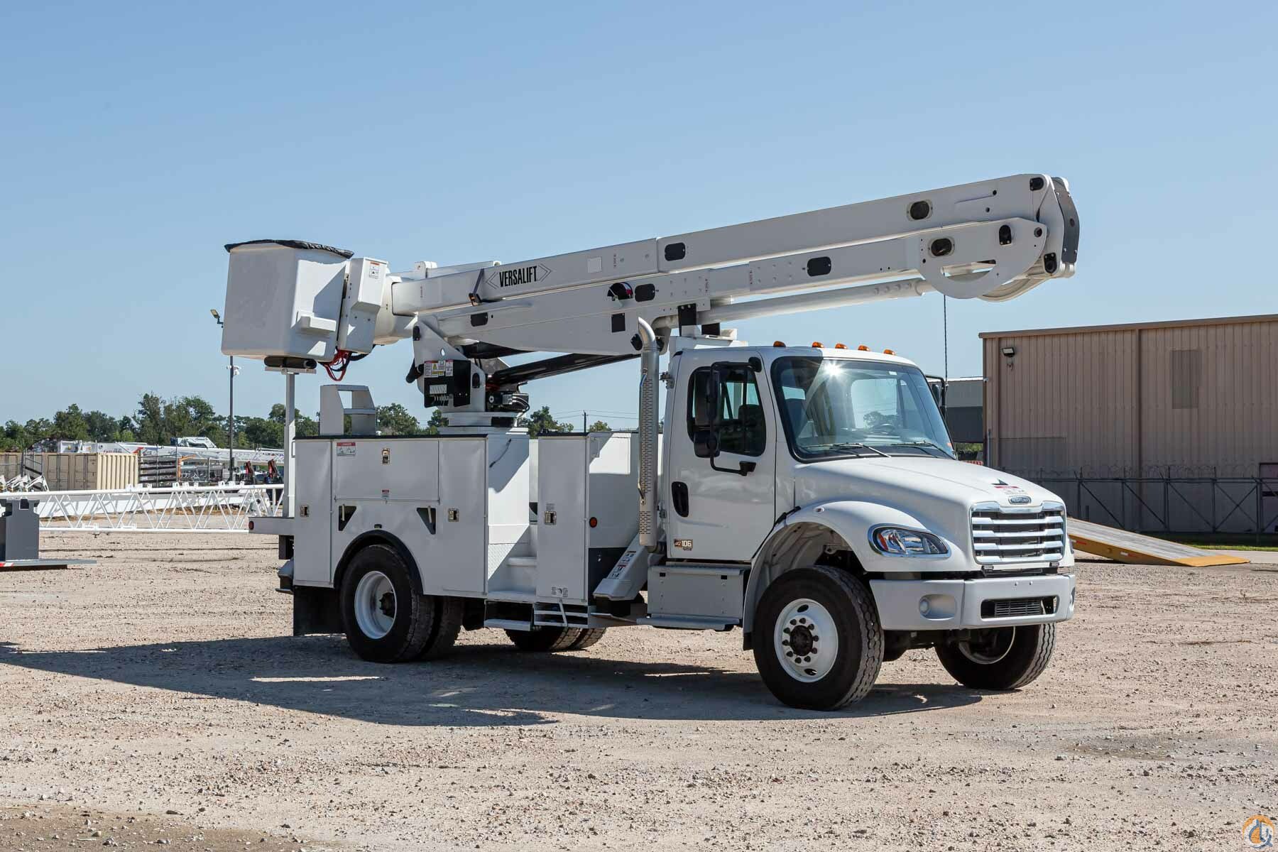 Versalift VN-555-MHI