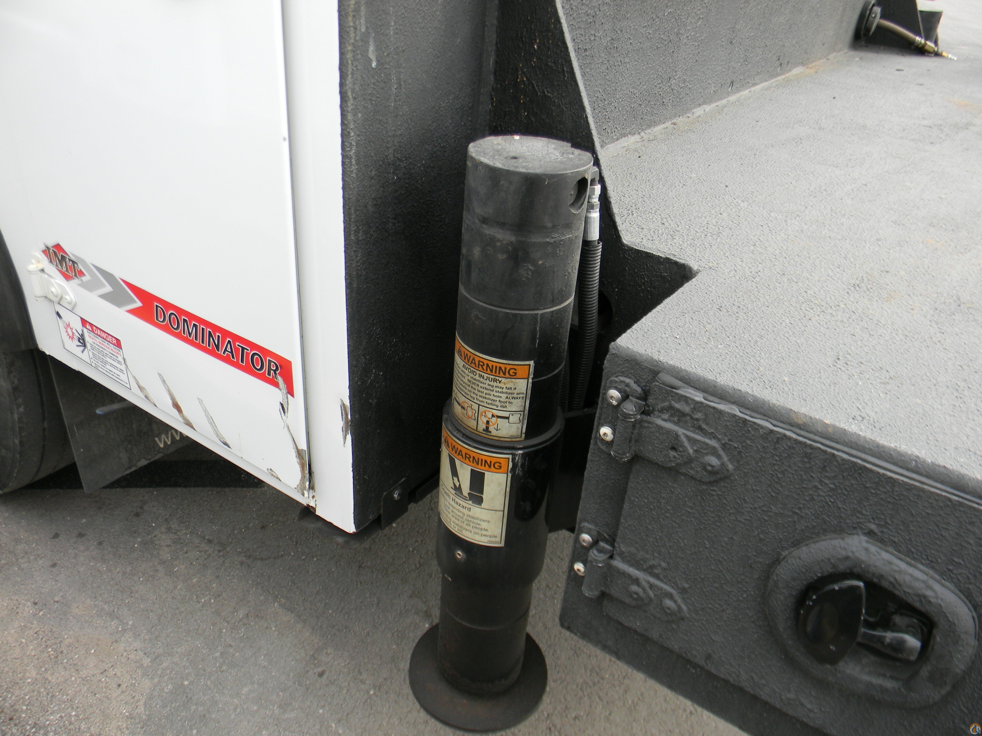 IMT 10000-30 Dominator III 11