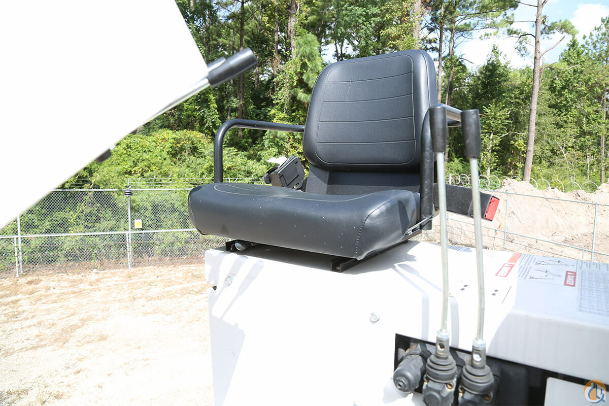 Versalift TMD-4050-T