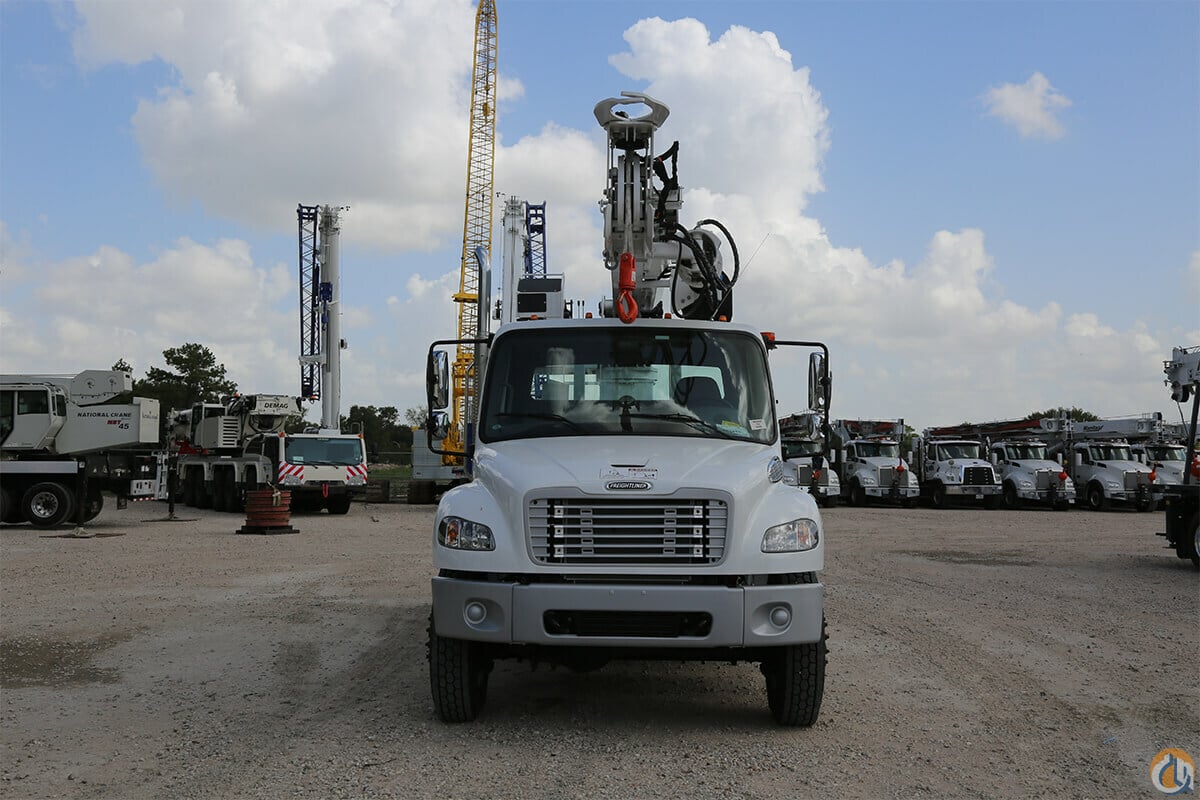 Versalift TMD-2047-T