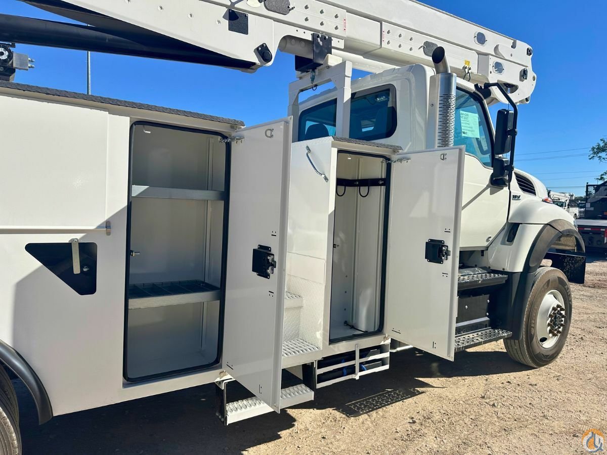 Versalift VN-555-MHI