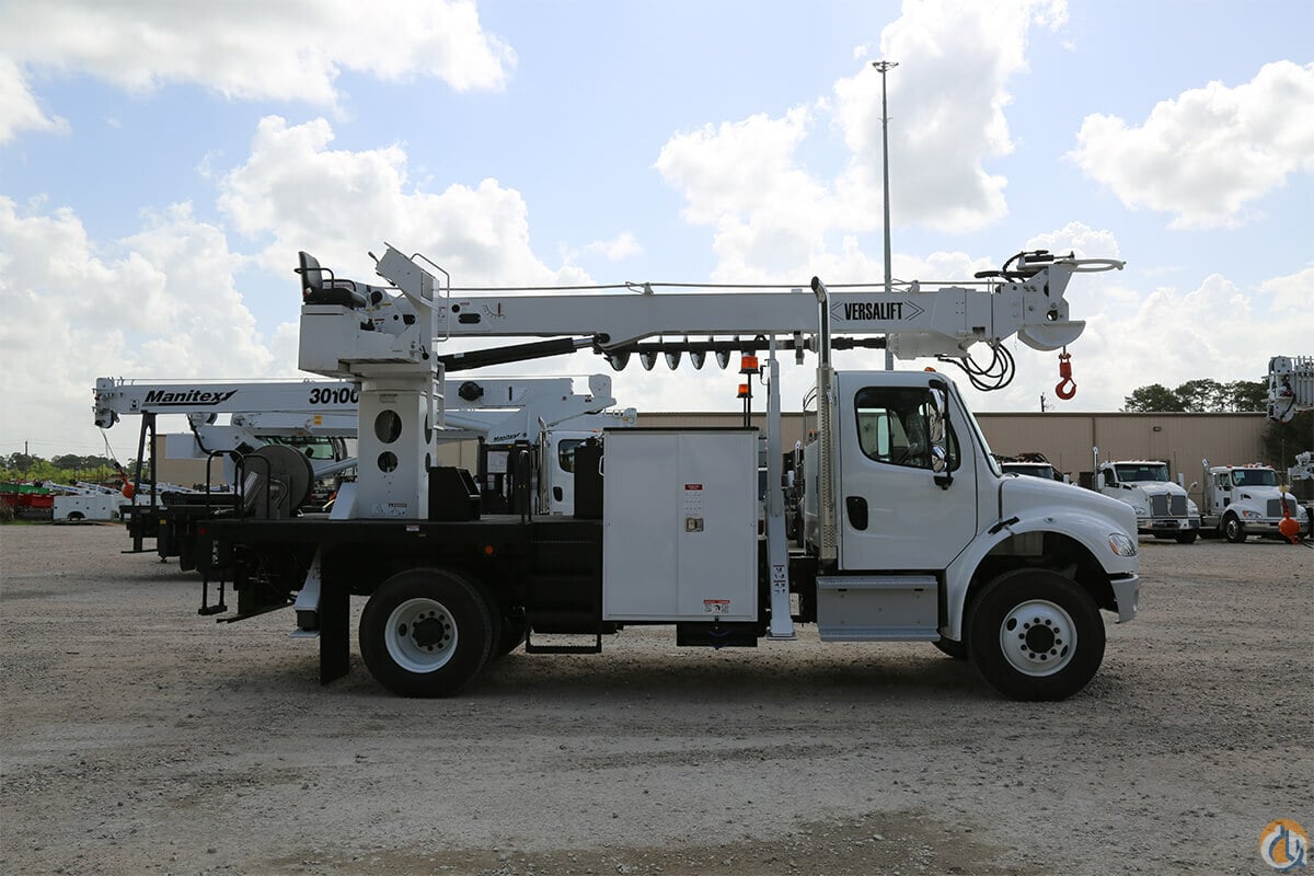 Versalift TMD-2047-T
