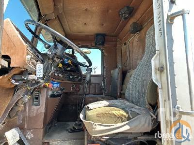 Freightliner FLC