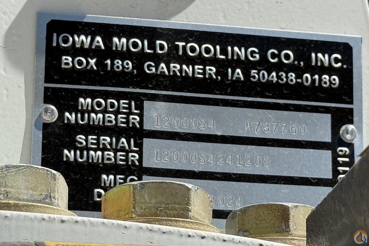 IMT 12000 Dominator III Service body