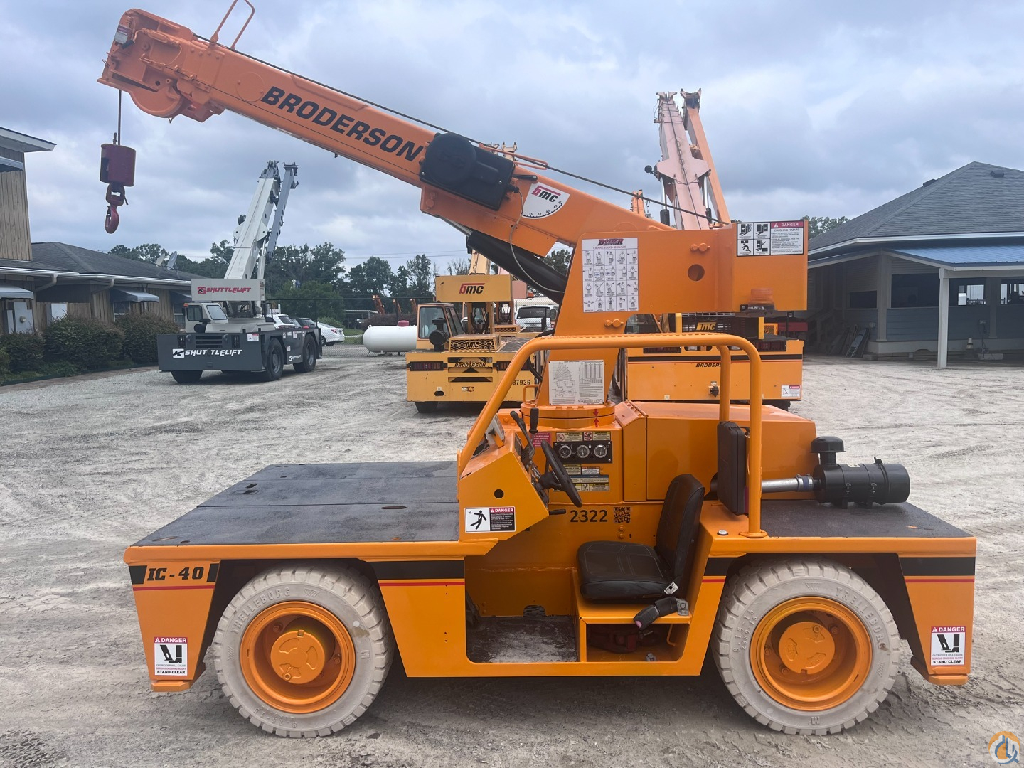 Broderson IC-40-2C