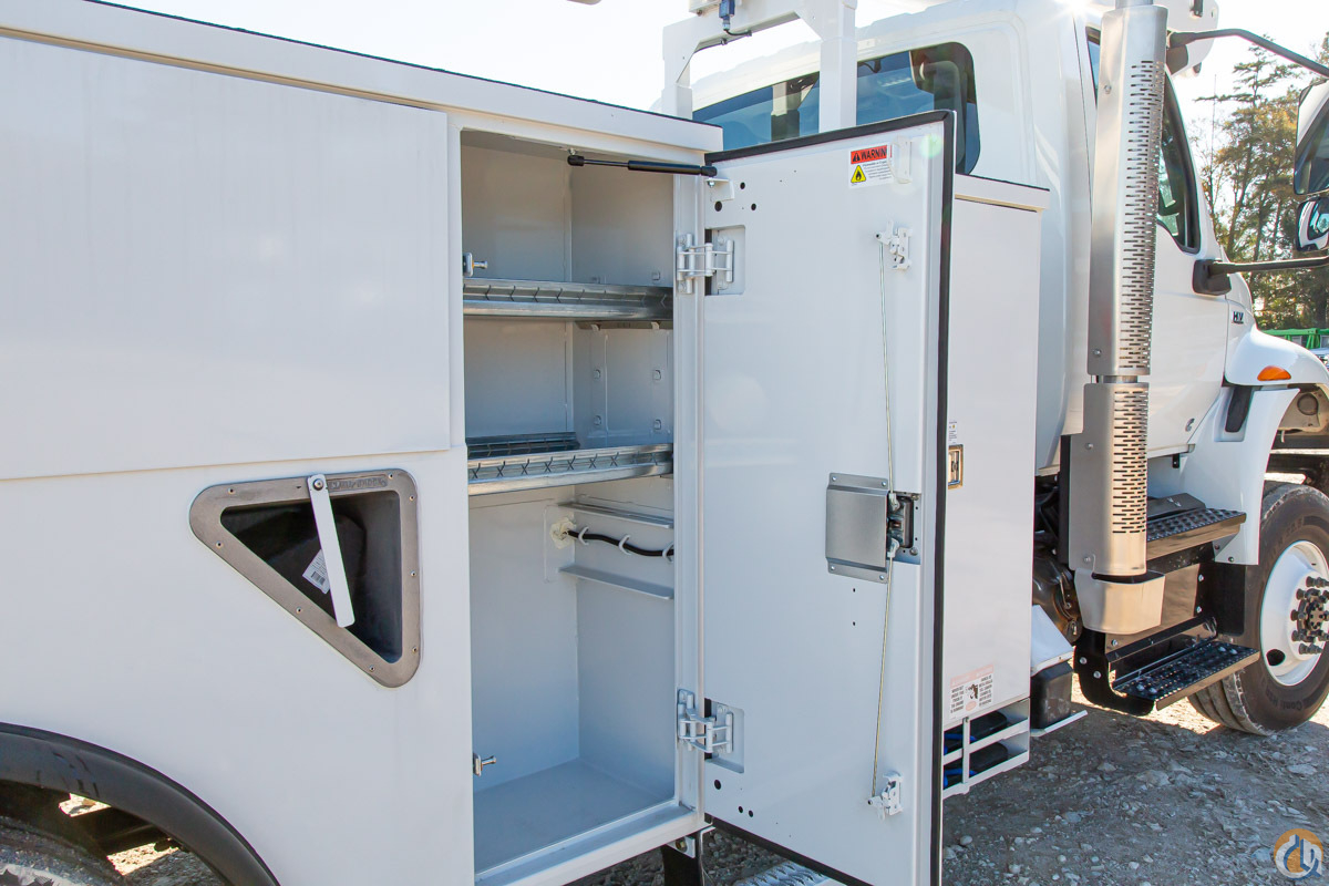 Versalift VN-555-MHI