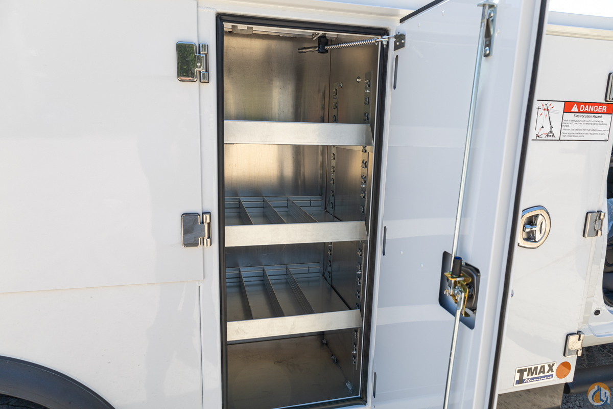 Stellar 7621 TMAX 1-11 service body