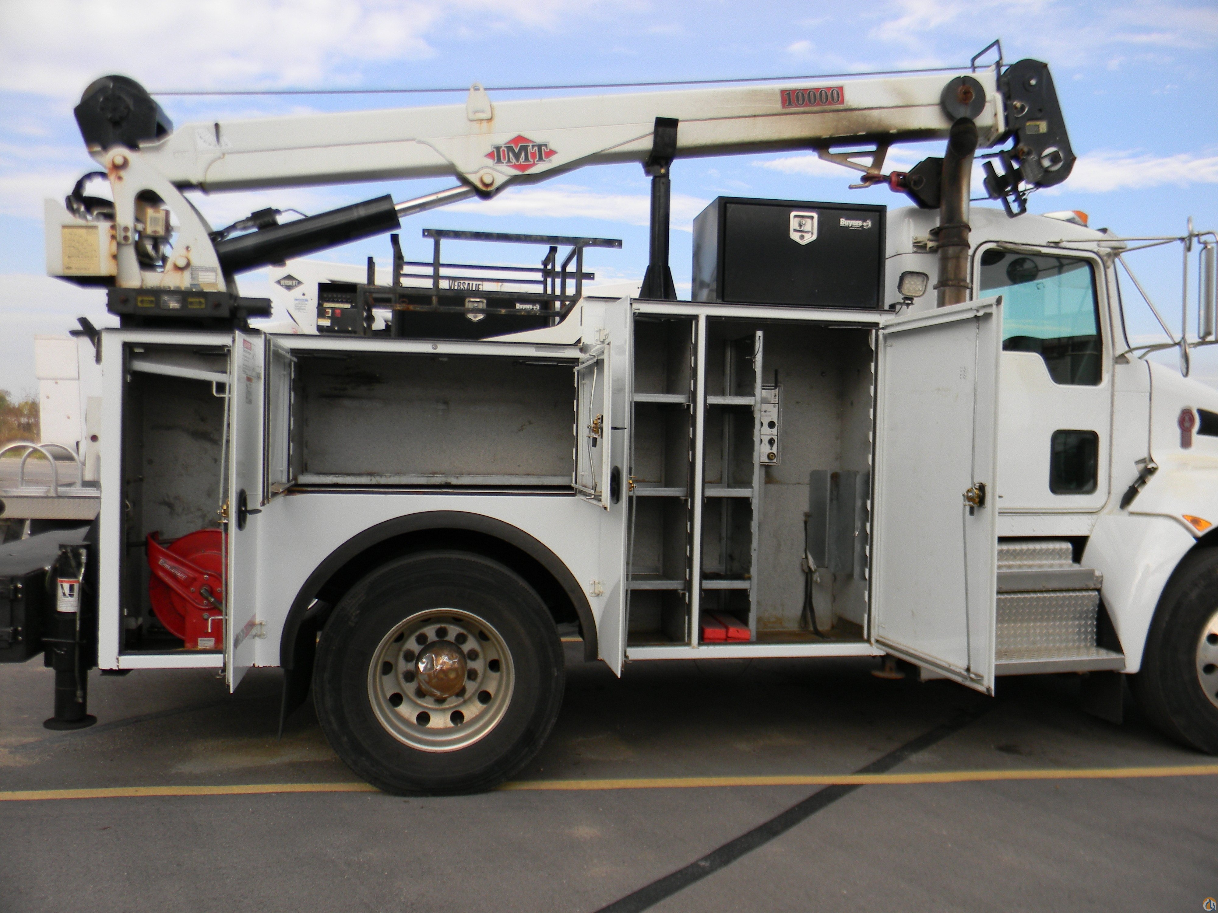 IMT 10000-30 Dominator III 11