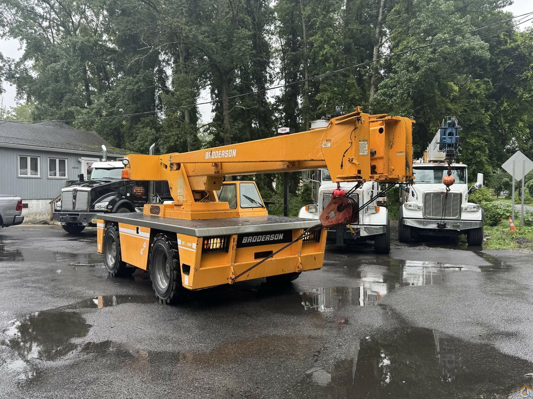 Broderson IC-200-2F
